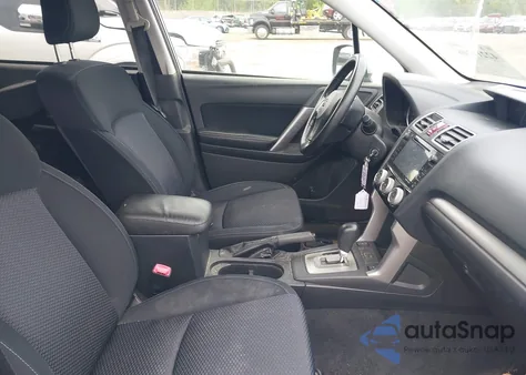 2016 Subaru Forester 2.5I Premium из США, поврежденный, VIN JF2SJADCXGH476107